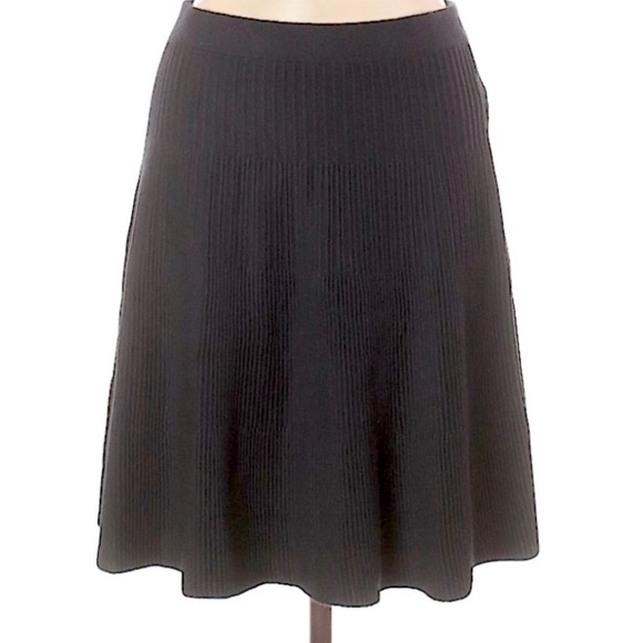 NANETTE LEPORE Black Pleated SKIRT Classic New XS - Picture 2 of 7